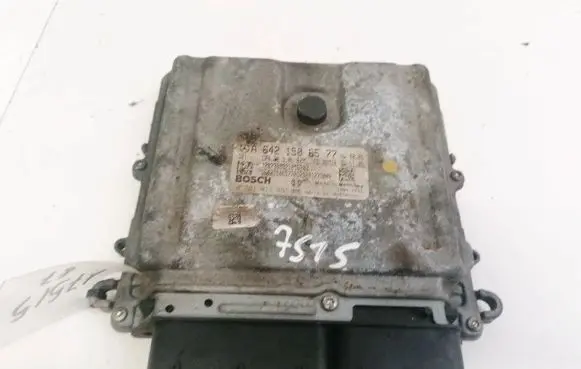 Mercedes-Benz R W251 Engine control unit/module A6421506577 0281013951