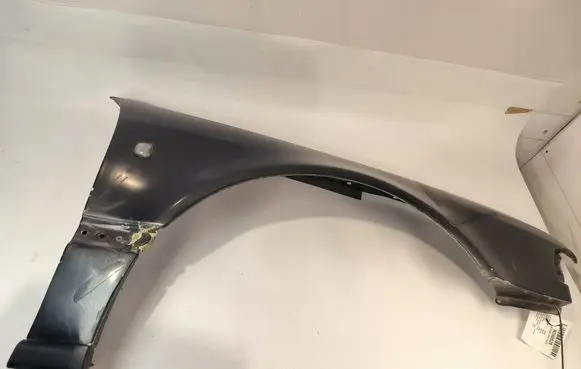 Audi A8 S8 D2 4D Fender