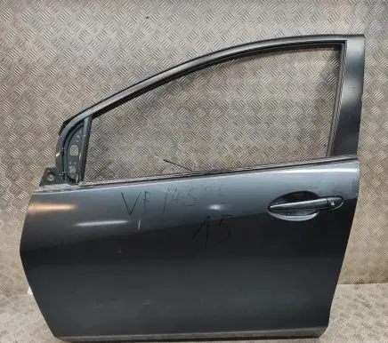 Mazda 2 Front door DLY45902XA
