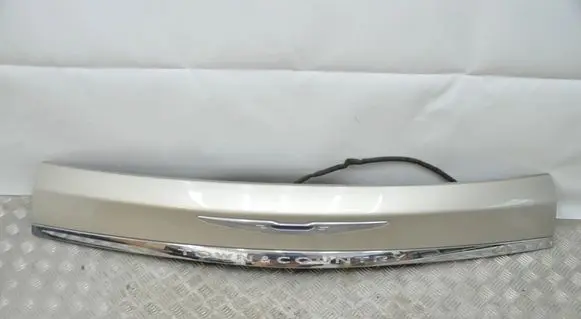 Chrysler Town & Country V Trunk door license plate light bar DX30666855010