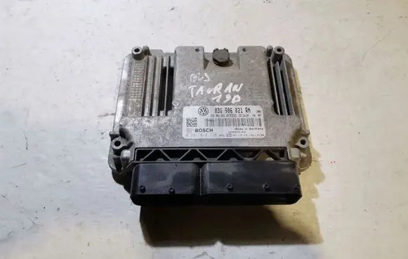 Volkswagen Touran I Engine control unit/module 03G906021RN