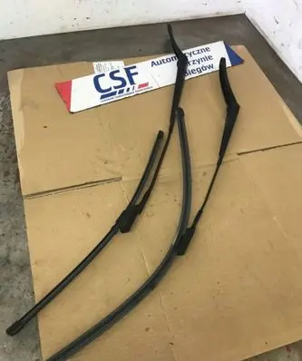 Ford Focus Front wiper blade arm