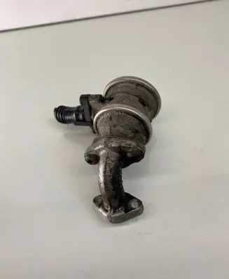 Audi A6 S6 C6 4F EGR valve 06E131101C