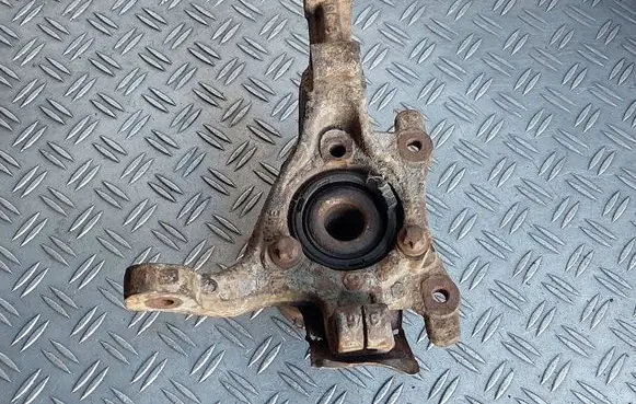 Opel Zafira B Front wheel hub