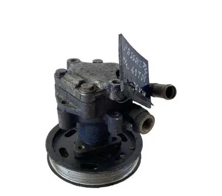 Volkswagen PASSAT B5.5 Power steering pump 