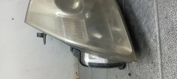 Renault Vel Satis Front reflector 