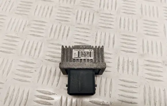 Renault Kadjar Glow plug pre-heat relay 110678071R