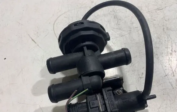 Saab 9-5 Valve vacuum 22001