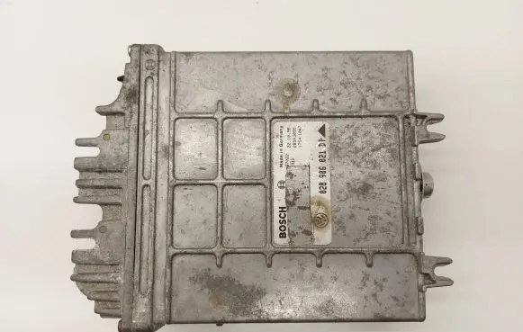 Volkswagen PASSAT B7 Engine control unit/module 028906021DT 28SA3095