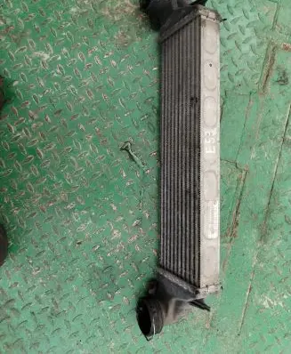 BMW X5 E53 Intercooler radiator 7791231