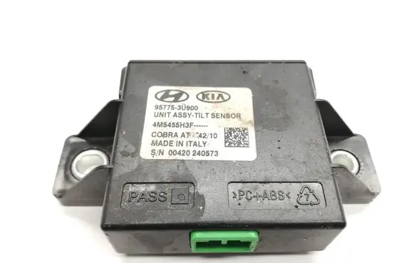 KIA Sportage Yaw turn rate sensor 957753U900
