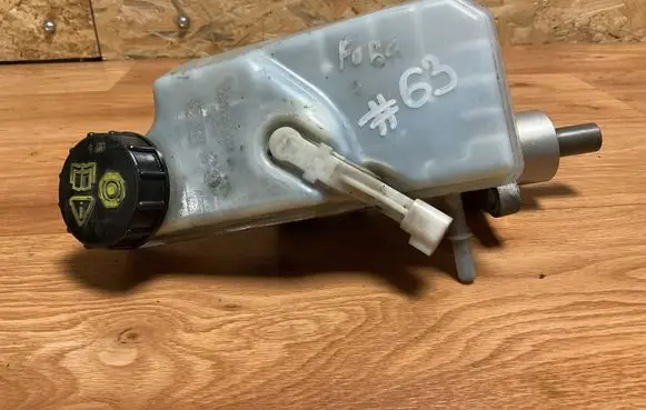 Ford Focus Master brake cylinder 03350891041