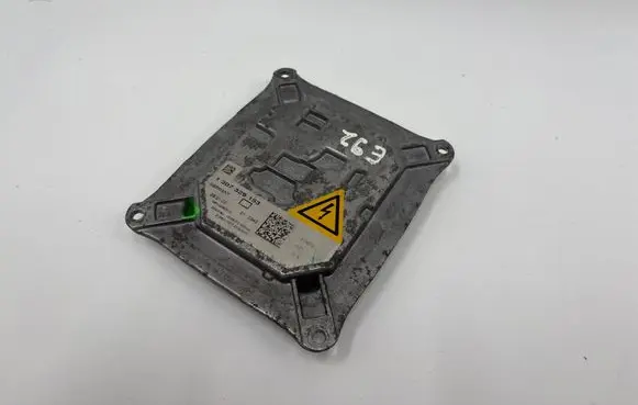 BMW 3 E92 E93 Xenon control unit/module 63117182520 7182520 1307329153