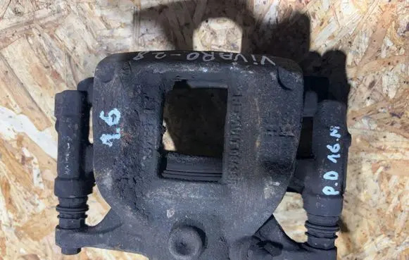 Front brake caliper