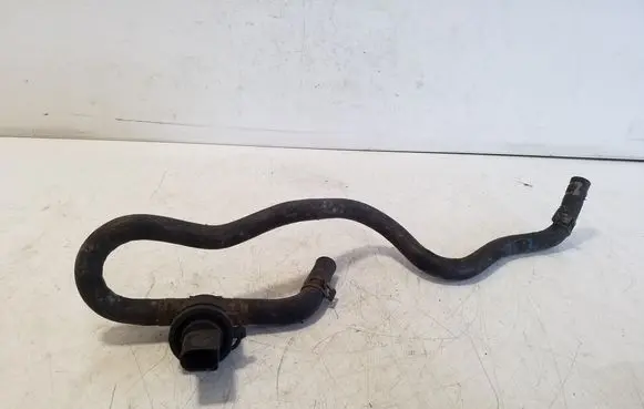 Engine coolant pipe/hose