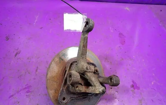 Daewoo Polonez Front wheel hub spindle knuckle