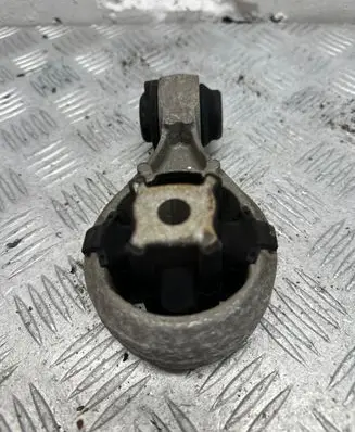 Nissan Qashqai Engine mount bracket 11350 JD000