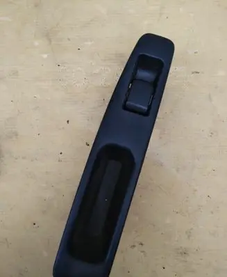 Nissan Qashqai Electric window control switch 25411BR00A