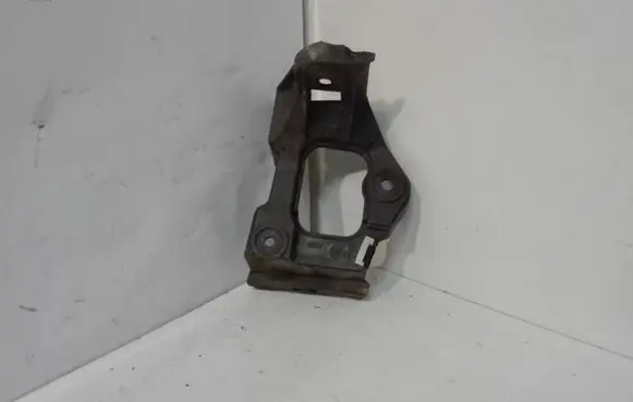 Audi A6 S6 C5 4B Front bumper mounting bracket 4B0853921B