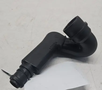 Audi A4 S4 B5 8D Breather hose/pipe 112280