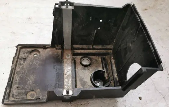 Volvo V50 Battery box tray 30667941