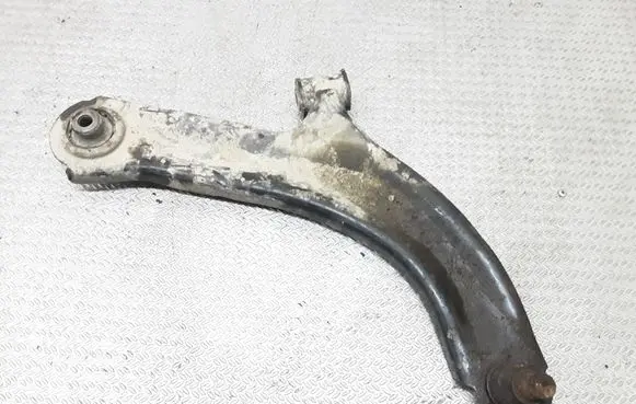 Renault Modus Front lower control arm/wishbone