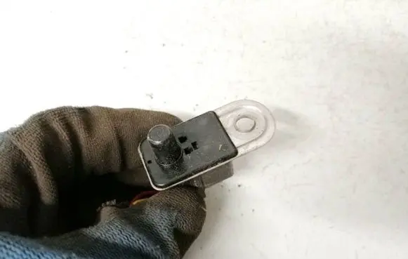Nissan Note (E11) Front door sensor coupe 