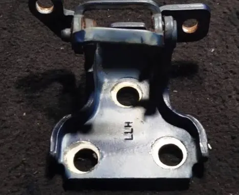 Rover 75 Front door upper hinge