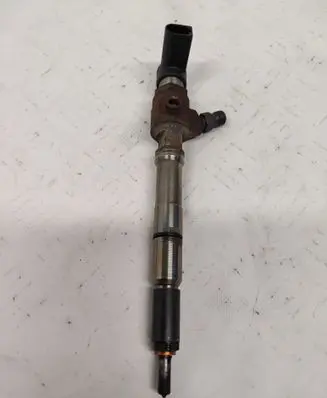 Skoda Roomster (5J) Fuel injector 03L130277B