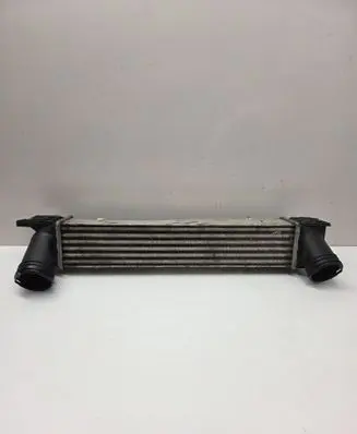 BMW 3 E90 E91 Intercooler radiator 3093796