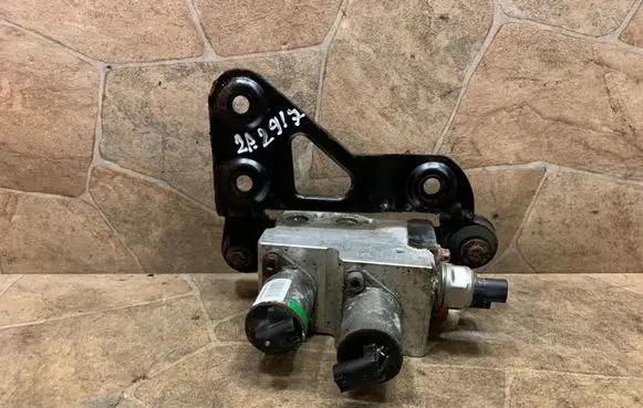 Mercedes-Benz GLE (W166 - C292) Hydraulic servotronic pressure valve A1663201358