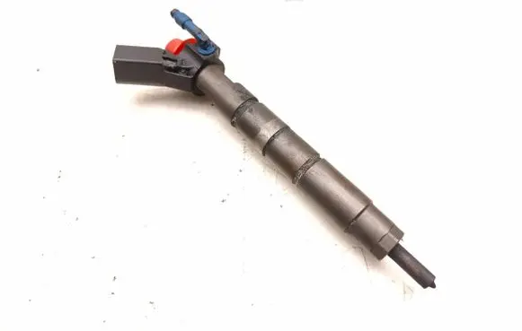 Mercedes-Benz E AMG W213 Fuel injector A6540700187 0445117048
