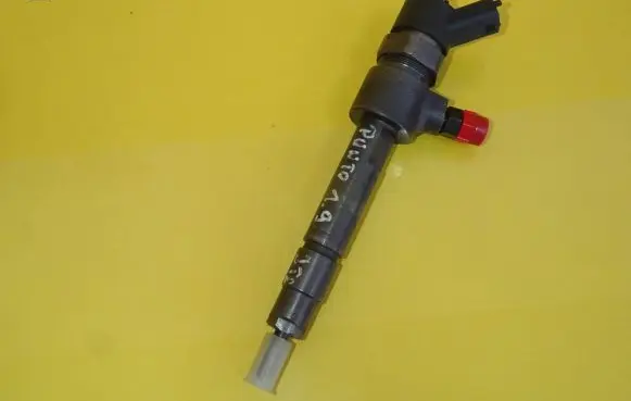 Fiat Punto (188) Fuel injector 0445110019