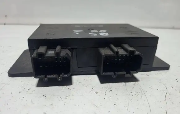 Volkswagen PASSAT B5 Central body control module 1J0959799AH 5DK00795451 1152000
