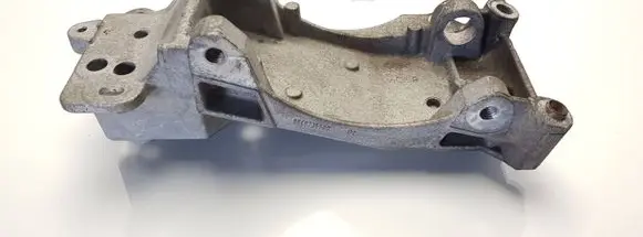 Peugeot 308 Generator/alternator bracket 9648735580