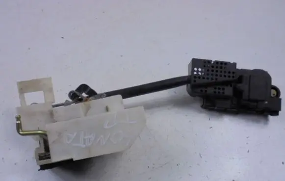 Hyundai Sonata Rear door lock