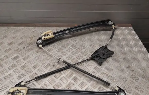 Volkswagen Tiguan Allspace Front window lifting mechanism without motor 5NN837462