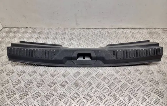 Ford Focus Trunk/boot sill cover protection JX7BN40352A GZ3UA