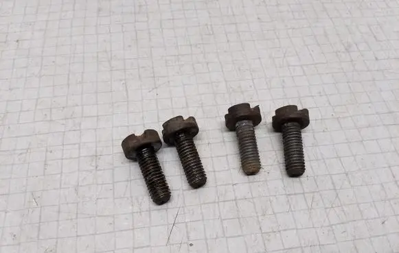 Ford Mondeo Mk III Nuts/bolts 