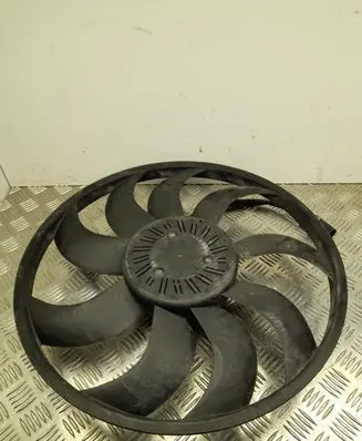 Maserati Ghibli Radiator cooling fan shroud 500017502