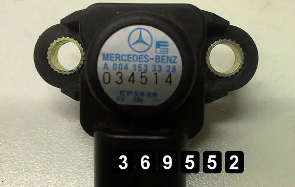 Mercedes-Benz C W203 Camshaft speed sensor A0041533328