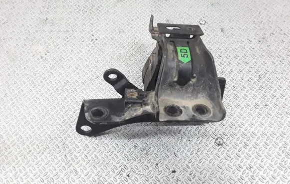Toyota Corolla Verso AR10 Engine mount bracket 123720R010