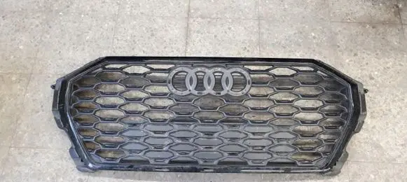 Audi Q3 F3 Front bumper upper radiator grill 83f853651b