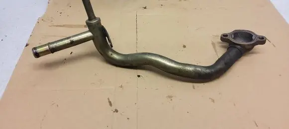 Nissan X-Trail T30 Engine coolant pipe/hose