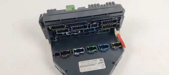 Mercedes-Benz SLK R172 SAM control unit A2129009425