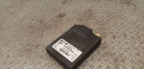Audi Q7 4L Auxiliary heating control unit/module 4F0909509B