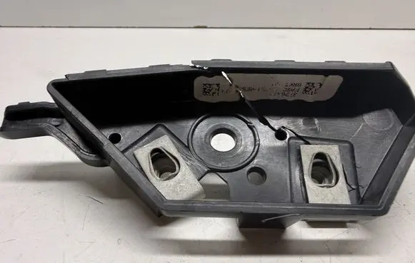 Ford Mustang VII Bumper support mounting bracket corner PR3B17D958AA