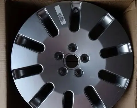 Audi A8 S8 D3 4E R18 alloy rim 4E0601025Q