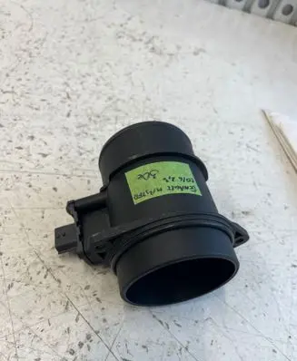 Renault Master III Mass air flow meter 165765213R
