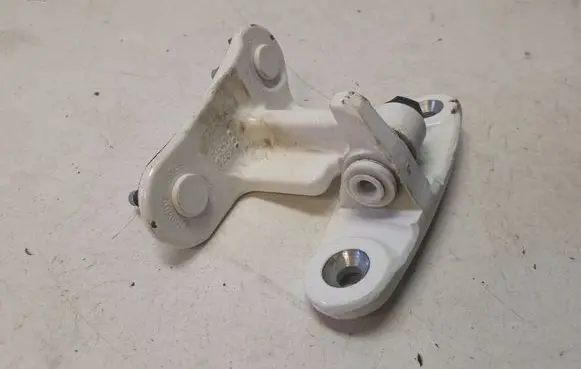 Mercedes-Benz ML W166 Rear door upper hinge 